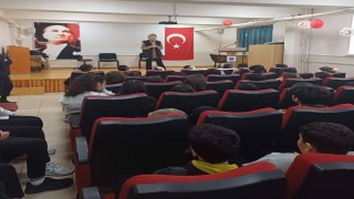 Erzincanda öğrencilere siber suçlarla mücadele eğitimi