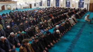 Erzincanda Üç Aylar başlangıcında Terzibaba Külliyesinde sabah namazı programı düzenlendi