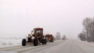 Erzincanın yüksek kesimlerinde kar yağışı etkili oldu