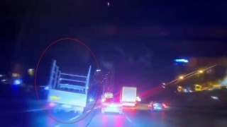 Esenyurtta alkollü sürücü makas atıp kaza yaptı; o anlar kamerada