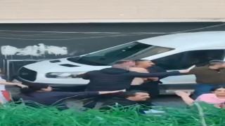 Esenyurtta park yeri kavgasında bıçaklar konuştu; o anlar kamerada