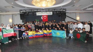 Eskişehirde 55 ülkeden öğrenci kahvaltı programında buluştu