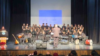 Eskişehirde öğretmenlerden ve öğrencilerden unutulmaz konser