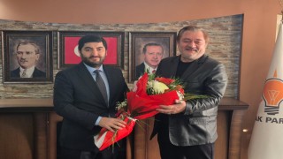 Etimesgutta AK Partide bayrak değişimi: İlçe başkanlığına Yasin Şankazan atandı