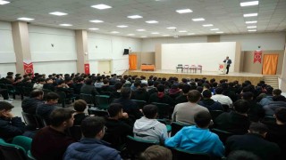 Fakirullahoğlundan 15 Temmuz Şehitleri Anadolu İHLde konferans