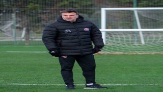 Fatih Karagümrükün yeni teknik direktörü Aleksandar Stanojevic oldu