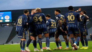 Fenerbahçe, ligde ilk yarıyı namağlup kapattı