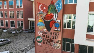 Filistin için duvarları boyadılar