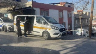 Gaziantepte eski koca dehşeti: Boşandığı eşini bıçakla öldürdükten sonra kendisini ağır yaraladı