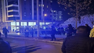 Gaziantepte feci kaza: Otomobilin çarptığı anne öldü, kızı ağır yaralandı
