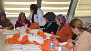 Gaziantep’te Kadın Kursiyerlerden Lösemili Çocuklara Anlamlı Destek