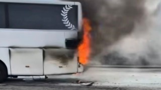 Gaziantepte yolcu otobüsünde çıkan yangını itfaiye söndürdü