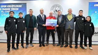 Gaziosmanpaşa Belediyesinden spor kulüplerine 2 buçuk milyon liralık nakdi destek