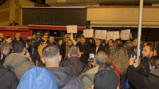 Gebzede yıkılan binanın çevresindeki vatandaşlar raporların sonucunu bekliyor