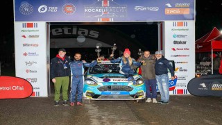 Geçen sene taklalar attığı yarışı, bu sene zirvede bitirdi