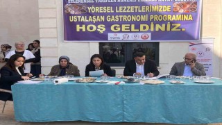 Genç kursiyerler yöresel yemeklerle hünerlerini sergiledi