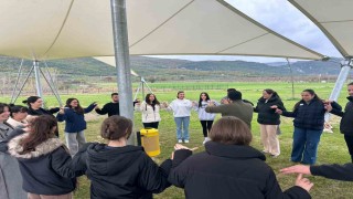 Gençler iklim krizini doğada ele aldı