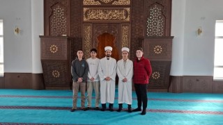 Gençler Mihrapta programı Aşağı Söğütönü Hacı Veliler Camiinde gerçekleştirildi