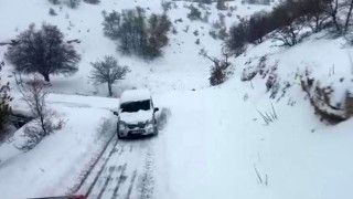 Gercüşte karda mahsur kalan 5 kişi kurtarıldı