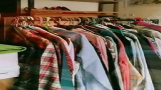 Germencikte bağışlanan kıyafetler ihtiyaç sahiplerine teslim ediliyor