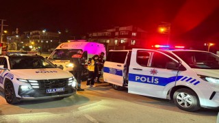 Girdiği markette raftaki şişeleri kırdı