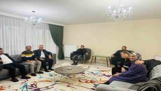 Hak-İş İl Başkanı Aküzüm, hasta üyeleriyle görüştü