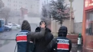 Hakkaride 2 firari hükümlü yakalandı