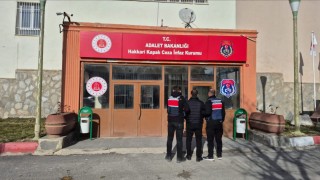Hakkaride kesinleşmiş hapis cezasıyla aranan şahıs yakalandı