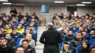 Hakkâride polislere farkındalık eğitimi