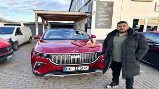 Hamburg‘daki ilk Togg T10Xlerden biri trafikteki yerini aldı