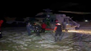 Hasan Dağında mahsur kalan öğrenciler helikopterle kurtarıldı