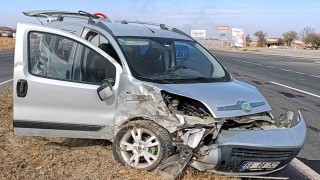 Hastaneden dönen karı koca kaza yapıp hastanelik oldu