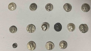 Hatayda 26 sikke kargo ile göndermek üzereyken ele geçirildi