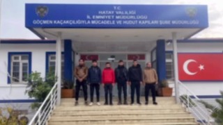 Hatayda araçta 6 kaçak göçmen yakalandı