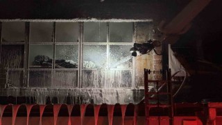 Hırdavat dükkanı alev topuna döndü, ekipler seferber oldu