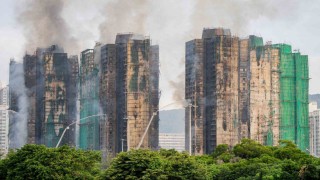 Hong Kongdaki gökdelen yangınında can kaybı 159a yükseldi