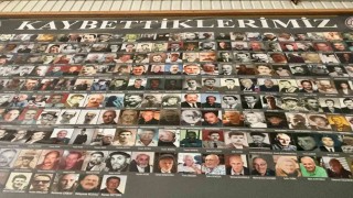 Hüzün ve hatıra yan yana