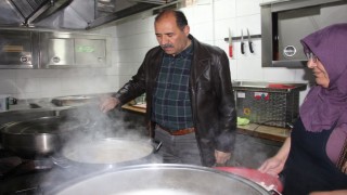 Iğdırda pansiyon ziyaretinde koruyucu ekipman tartışması