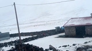 Iğdırın yüksek kesimleri beyaza büründü