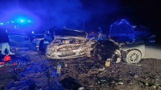 İki otomobil çarpıştı: 5 yaralı