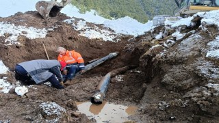 Ilgar Dağı Geçidinde tünel çalışmasında su borusu patladı