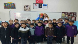 İncesuda okul çağı işitme taramalarında renkli uygulama