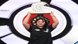 İngilterede fırtına gibi esen Denizlili Zehra dünya şampiyonu oldu