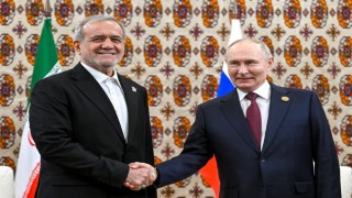 İran Cumhurbaşkanı Pezeşkiyan ile Rusya Devlet Başkanı Putin ikili ilişkileri görüştü