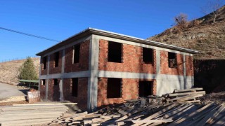 İş insanından memleketine gasilhane ve taziye evi desteği