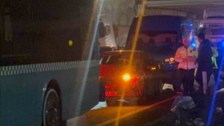 İşçi servisi yayaya çarpıp takla attı: 1 ölü, 4 yaralı