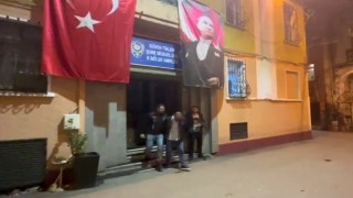İstiklal Caddesinde merdivendeki telefonu çalan şüpheli yakalandı