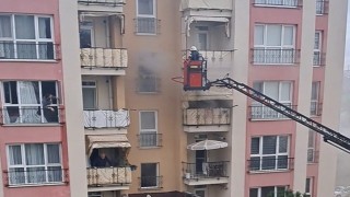 İtfaiye eri, oksijen maskesini vatandaşa verip hayatını kurtardı