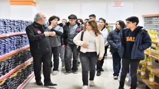 İyilik Elçisi Projesi gençlere yardımlaşma ve tarih bilinci aşılıyor