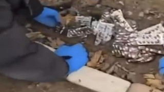 İzmirde bahçeden 9 bin uyuşturucu hap çıktı
